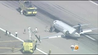 United SkyWest Jet Makes Emergency Landing At LAX [upl. by Genie659]