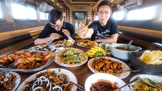 God’s Own Country SOUTH INDIAN SEAFOOD on Houseboat  Backwaters  Kerala India [upl. by Annawahs]