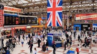 A Walk Through The London Victoria Station London England [upl. by Herminia]