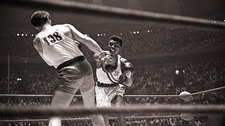 First fight of Muhammad Ali vs Zigzy Pietrzykowski in 1960 [upl. by Scopp252]