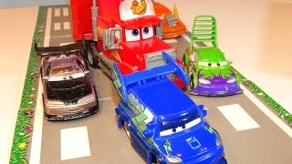 😎McQueen Helps The King  Pixar Cars  Disney Kids [upl. by Brownson769]